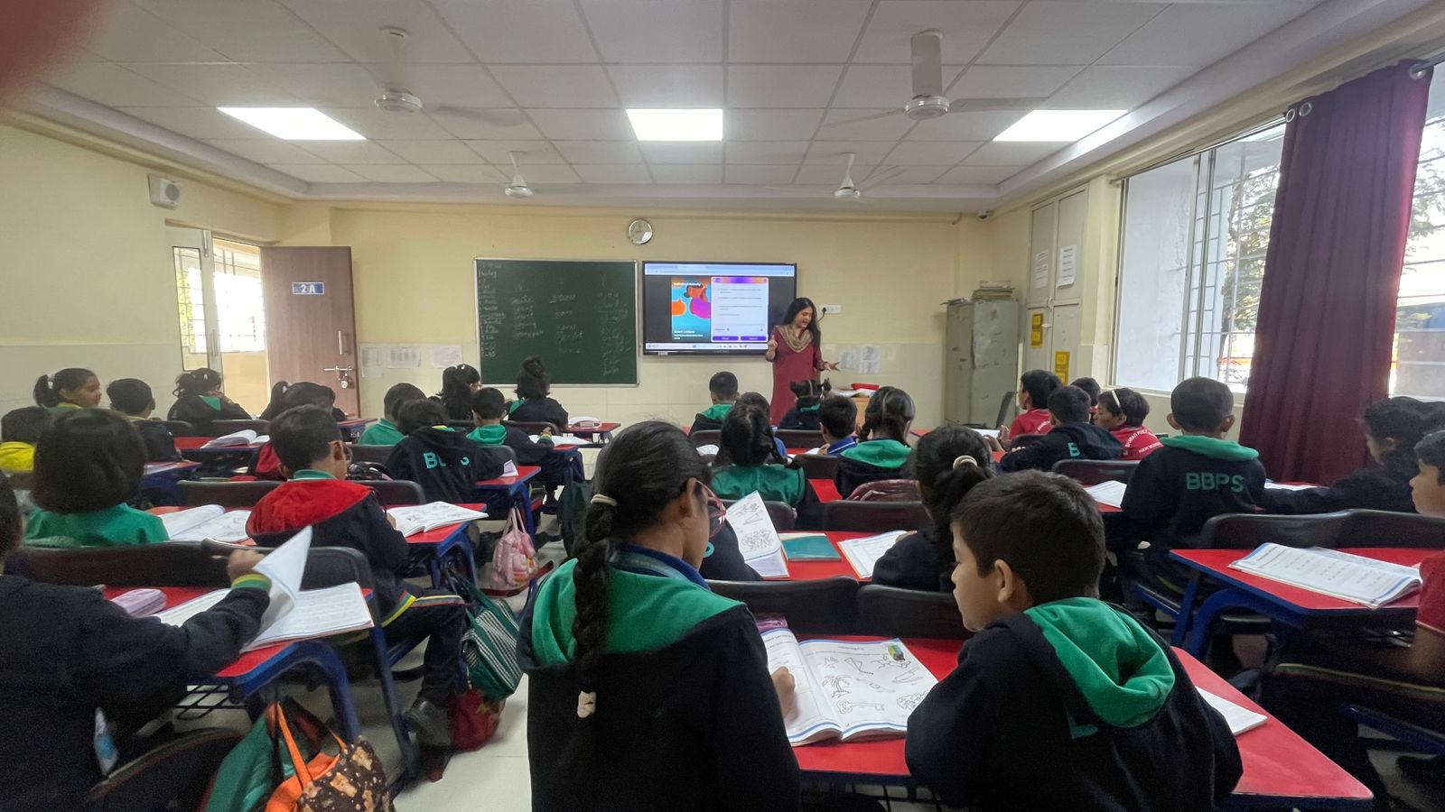 Student using Freadom app